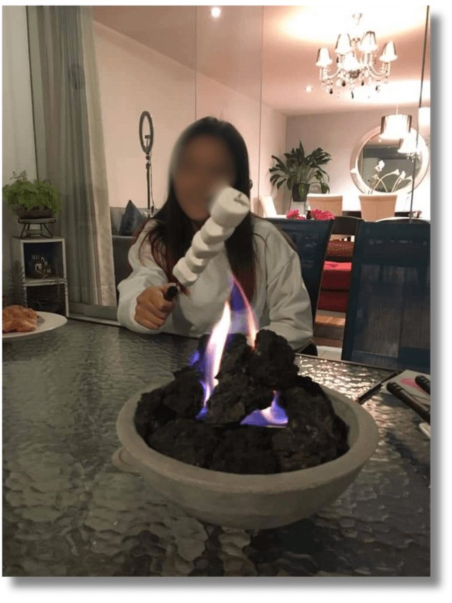 Chimenea de mesa en comedor
