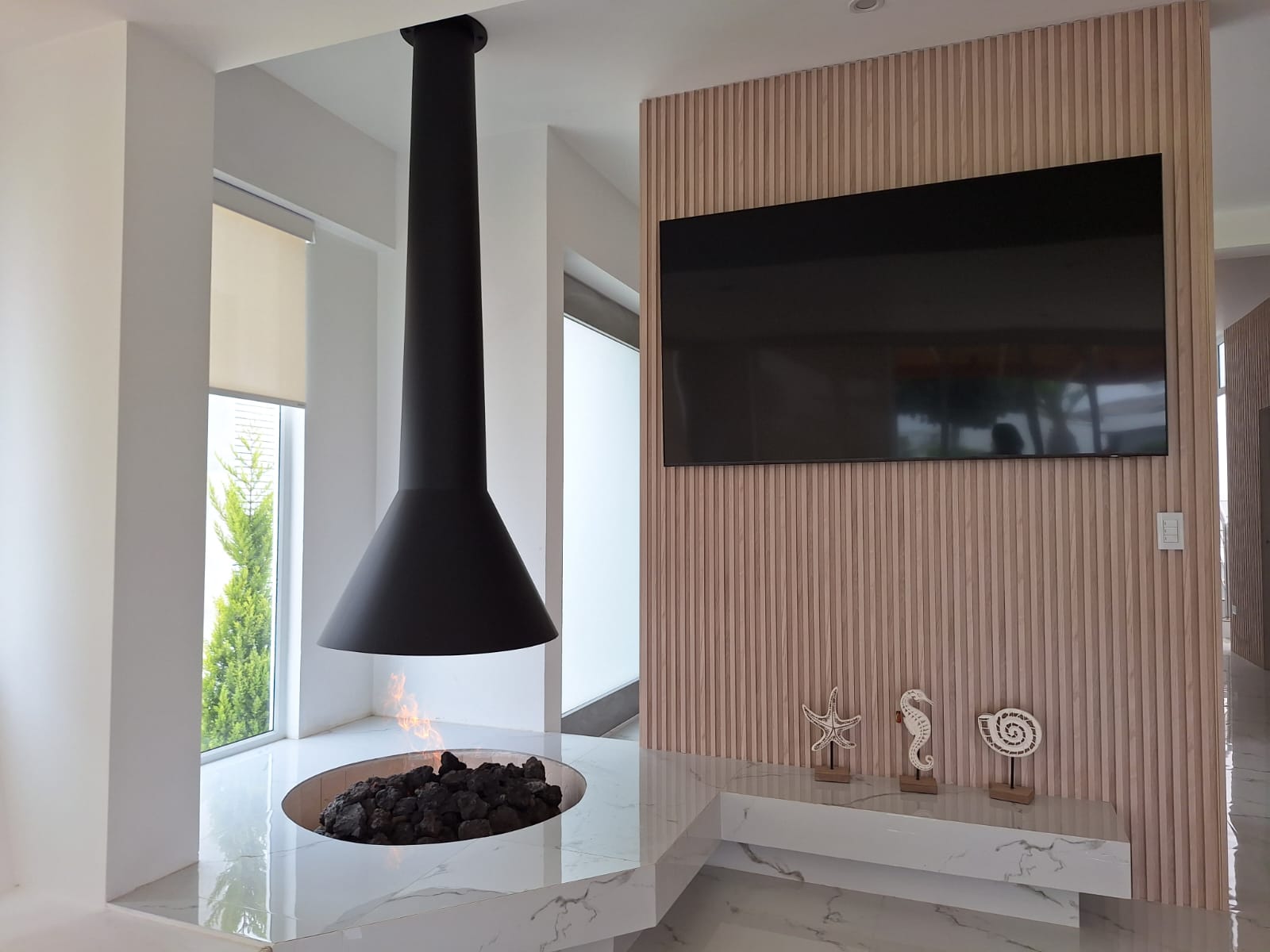 Chimenea colgante negro