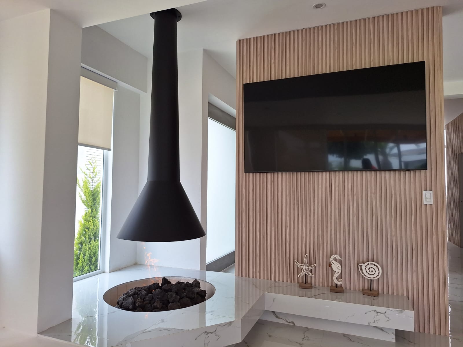 Chimenea colgante en techo